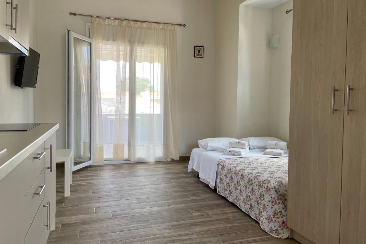 Royals Apartments Nikiti  Exterior foto