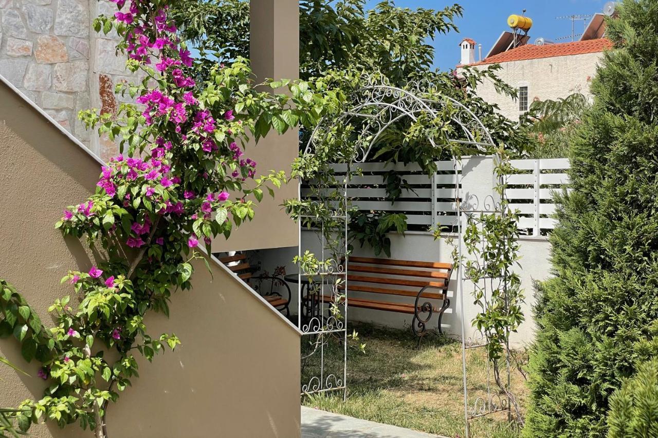 Royals Apartments Nikiti  Exterior foto