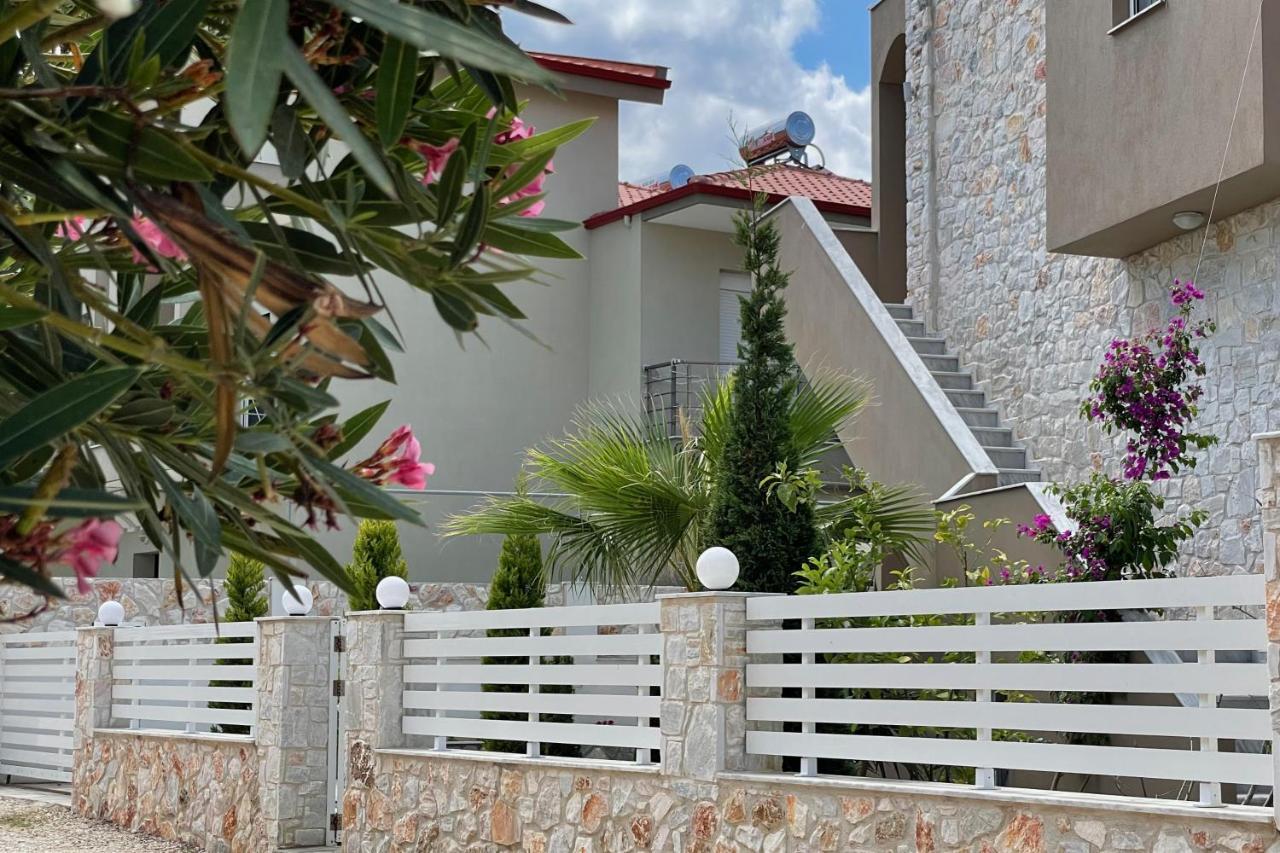Royals Apartments Nikiti  Exterior foto