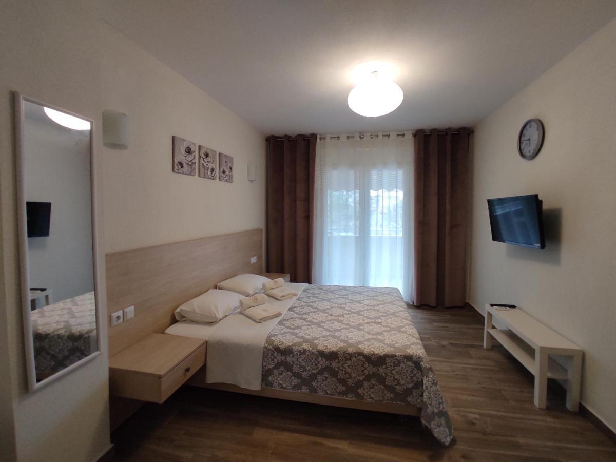 Royals Apartments Nikiti  Exterior foto